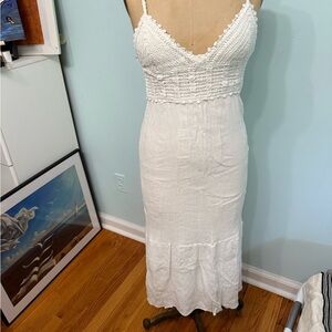 White Sleeveless Maxi Dress